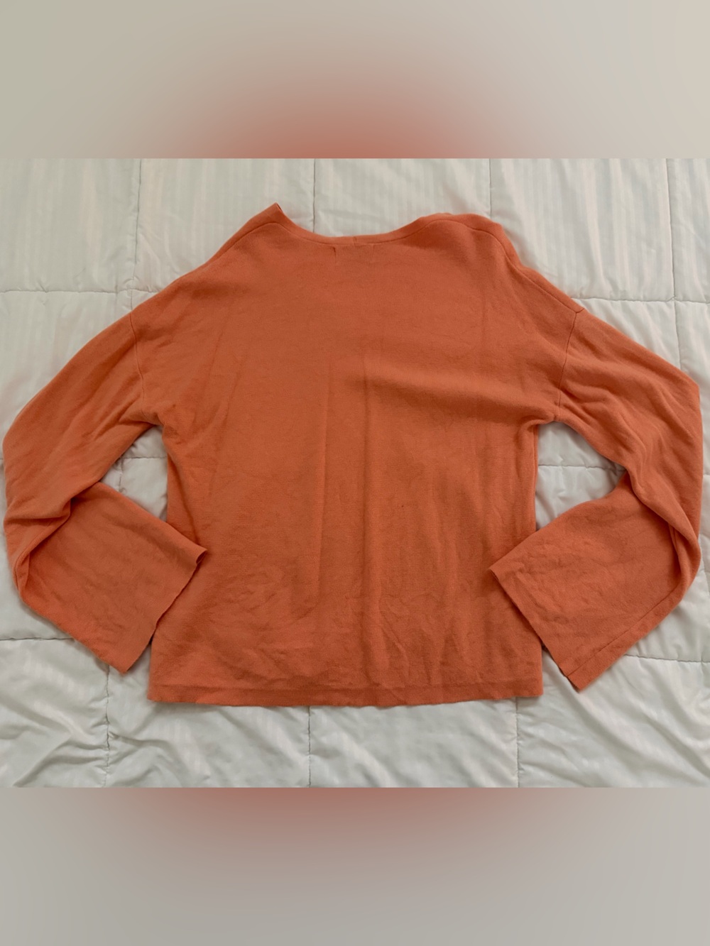 Bundle of 6 Women’s Blouses and Sweaters- Size Medium - Picture 5 of 16